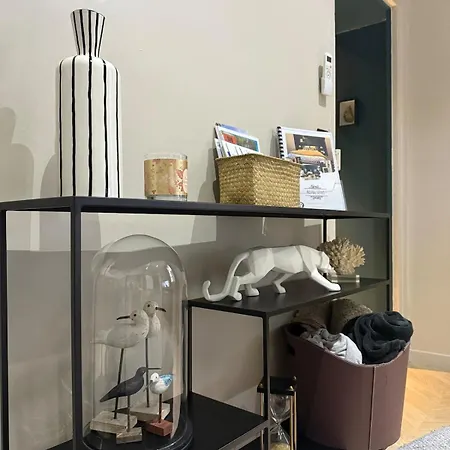 Le Mistral Setois Climatise En Plein Coeur De Сет