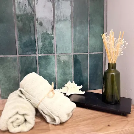 Le Mistral Setois Climatise En Plein Coeur De *